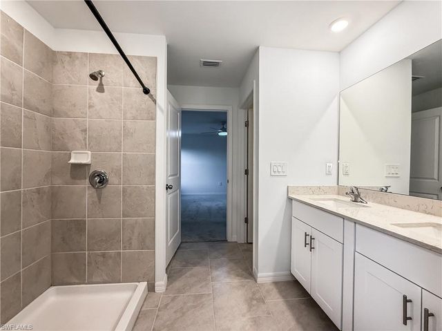 12093 Monterey Pine LN, Fort Myers, FL 33966