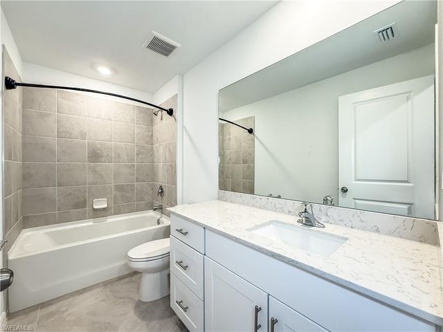 12093 Monterey Pine LN, Fort Myers, FL 33966