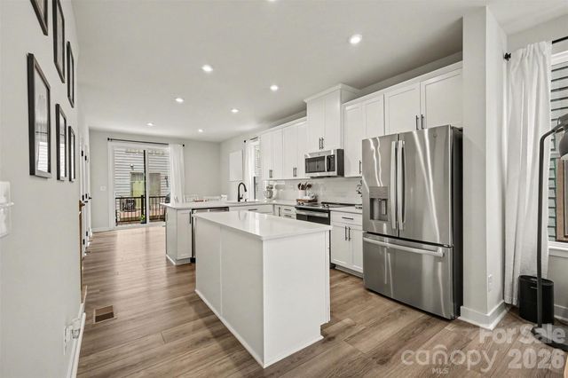 1018 Simcoe Lane, Charlotte, NC 28217