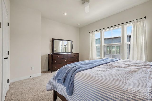 1018 Simcoe Lane, Charlotte, NC 28217