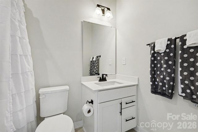 1018 Simcoe Lane, Charlotte, NC 28217