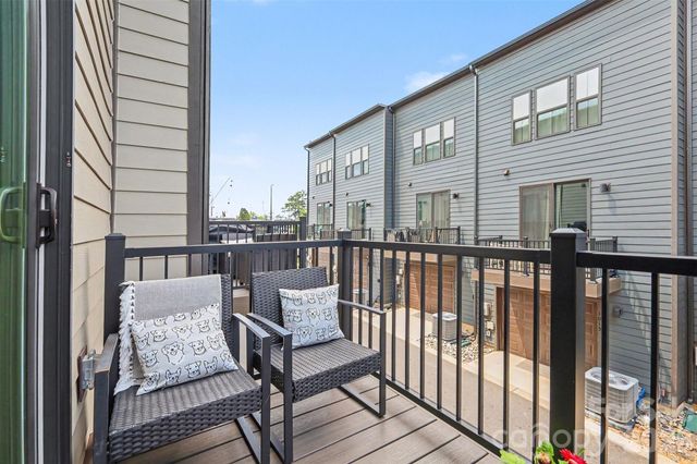 1018 Simcoe Lane, Charlotte, NC 28217