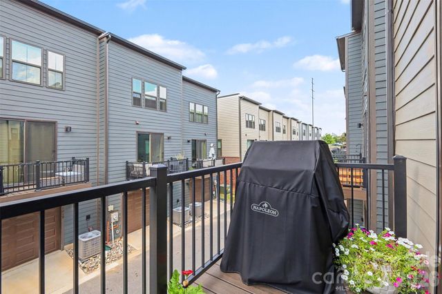 1018 Simcoe Lane, Charlotte, NC 28217