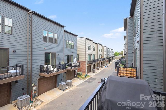 1018 Simcoe Lane, Charlotte, NC 28217