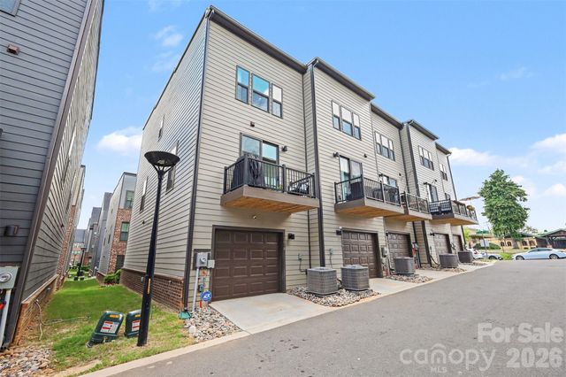 1018 Simcoe Lane, Charlotte, NC 28217