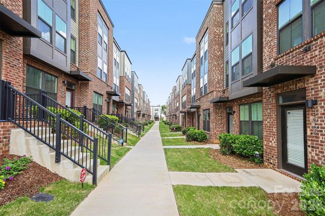 1018 Simcoe Lane, Charlotte, NC 28217