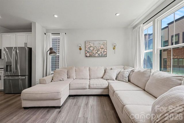 1018 Simcoe Lane, Charlotte, NC 28217