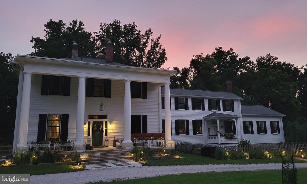 44 MONTVIEU CT, Cockeysville, MD 21030