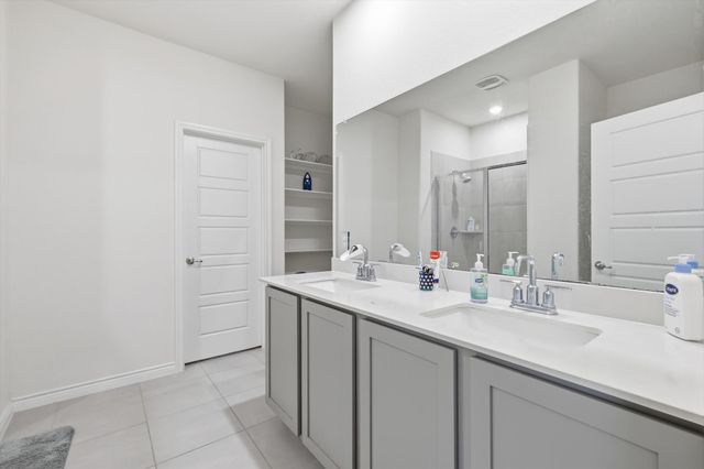 9800 Quail Pointe Road, Aubrey, TX 76227