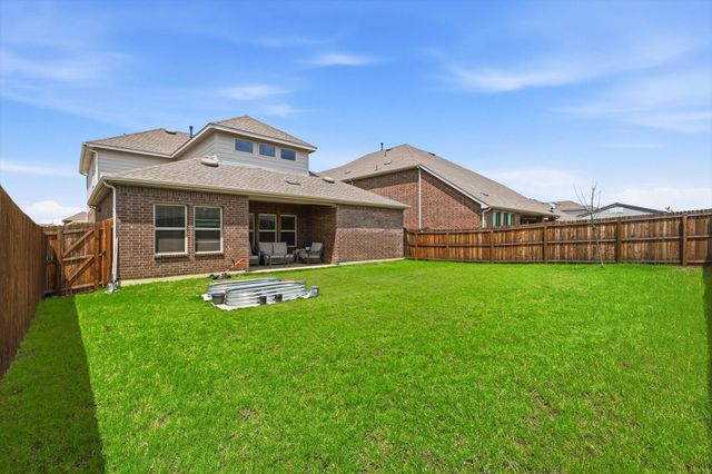 9800 Quail Pointe Road, Aubrey, TX 76227