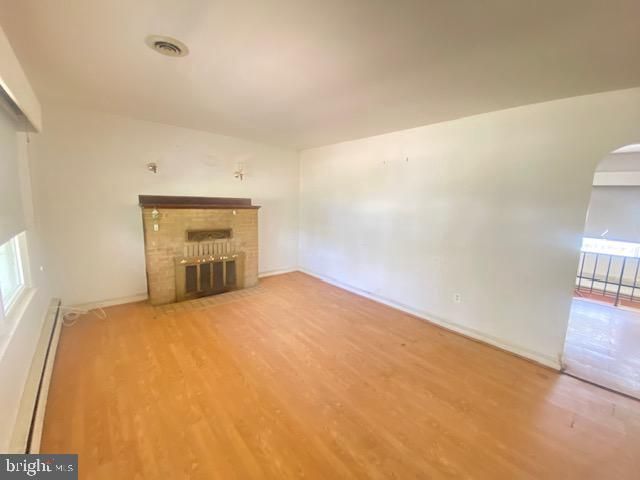 300 CEDAR LN, Annapolis, MD 21403