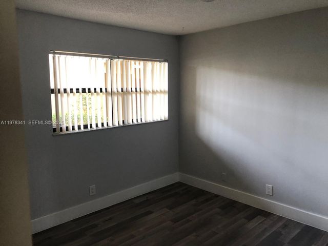 3400 Foxcroft Rd 104, Miramar, FL 33025