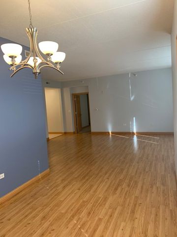101 Pointe Drive 102, Northbrook, IL 60062