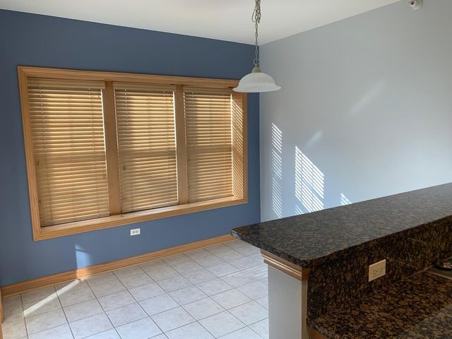 101 Pointe Drive 102, Northbrook, IL 60062