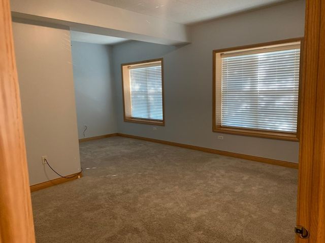 101 Pointe Drive 102, Northbrook, IL 60062