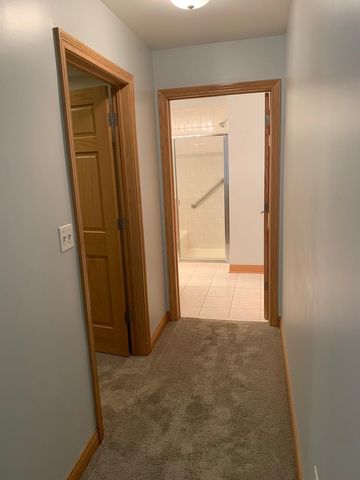 101 Pointe Drive 102, Northbrook, IL 60062