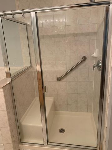 101 Pointe Drive 102, Northbrook, IL 60062