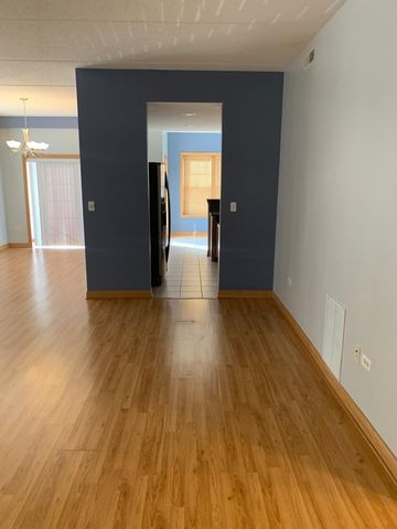 101 Pointe Drive 102, Northbrook, IL 60062