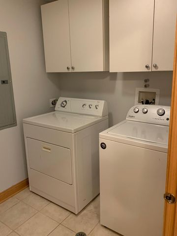 101 Pointe Drive 102, Northbrook, IL 60062