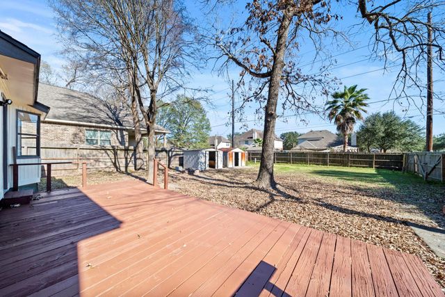 28702 Champion Oaks Drive, Magnolia, TX 77354