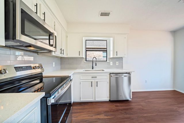 28702 Champion Oaks Drive, Magnolia, TX 77354