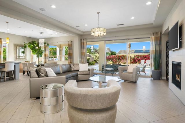 74142 Cosmopolitan Lane, Palm Desert, CA 92211