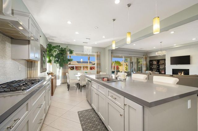 74142 Cosmopolitan Lane, Palm Desert, CA 92211