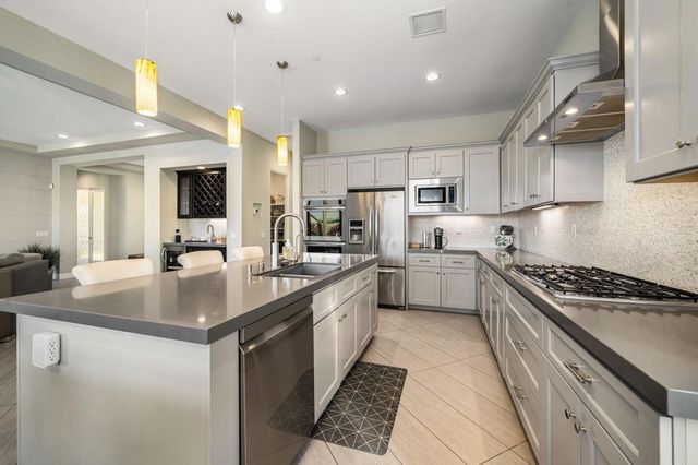 74142 Cosmopolitan Lane, Palm Desert, CA 92211