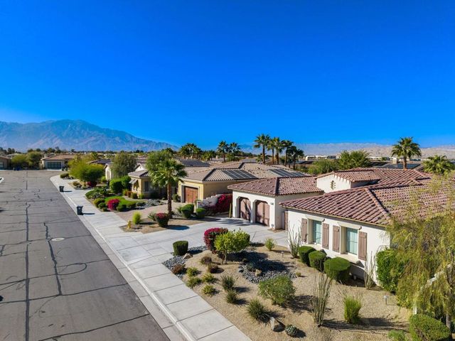 74142 Cosmopolitan Lane, Palm Desert, CA 92211