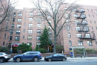 65-10 108 Street 6N, Forest Hills, NY 11375