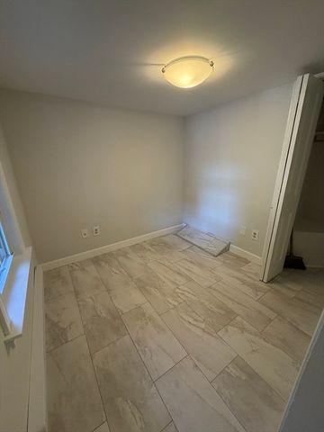 11 King St 2, Swampscott, MA 01907