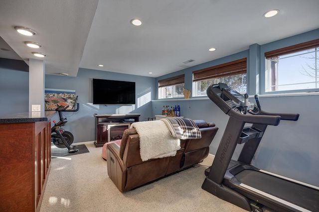 558 Lexington Drive, Oregon, WI 53575