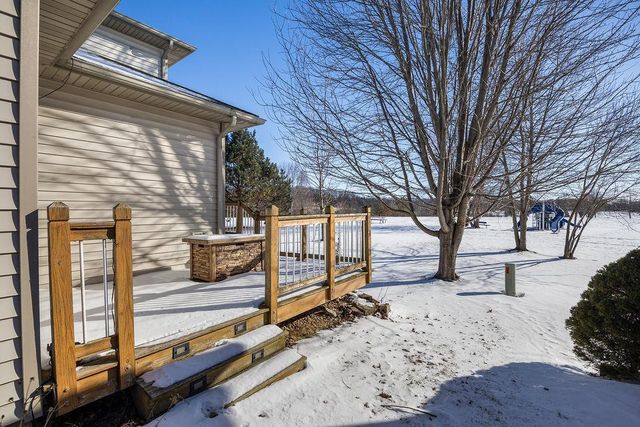 558 Lexington Drive, Oregon, WI 53575