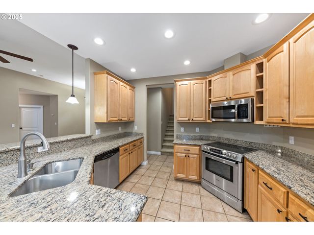 115 DUANE Ct, Myrtle Creek, OR 97457