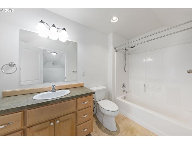 115 DUANE Ct, Myrtle Creek, OR 97457