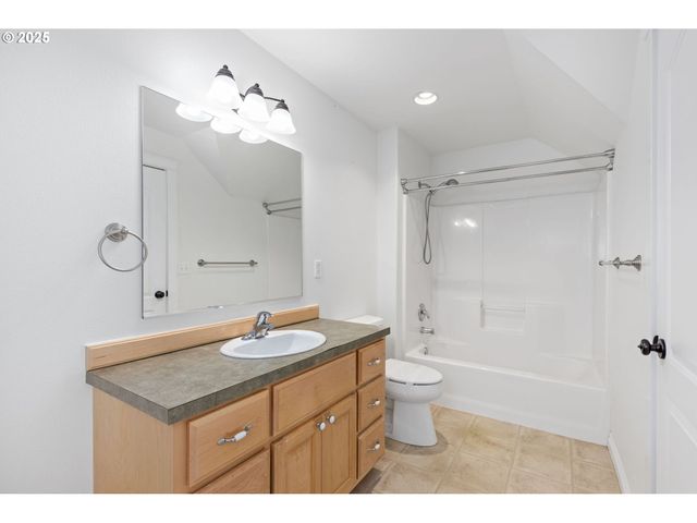 115 DUANE Ct, Myrtle Creek, OR 97457