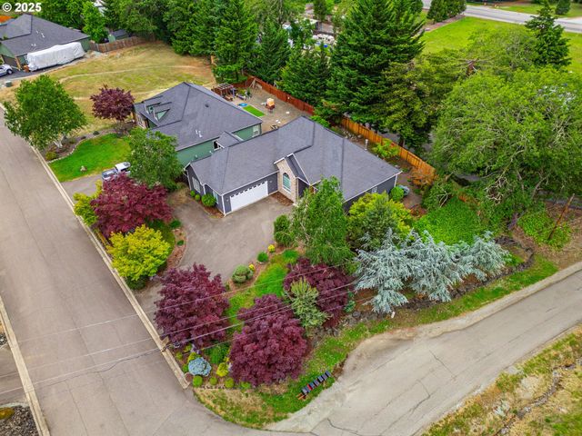 115 DUANE Ct, Myrtle Creek, OR 97457