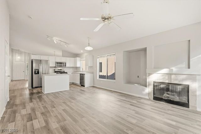 5305 Meadow Rock Avenue, Las Vegas, NV 89130