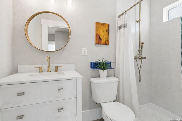 111 Harvard Terrace, San Antonio, TX 78201