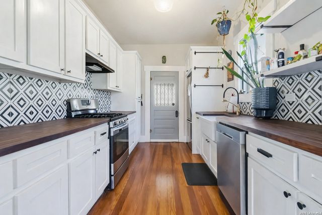 111 Harvard Terrace, San Antonio, TX 78201