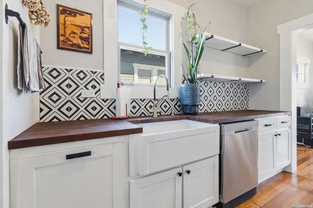 111 Harvard Terrace, San Antonio, TX 78201