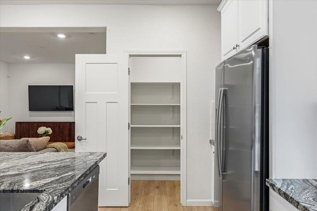 3005 Mohawk Way, Roseville, CA 95747