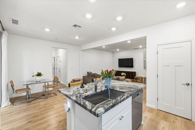 3005 Mohawk Way, Roseville, CA 95747