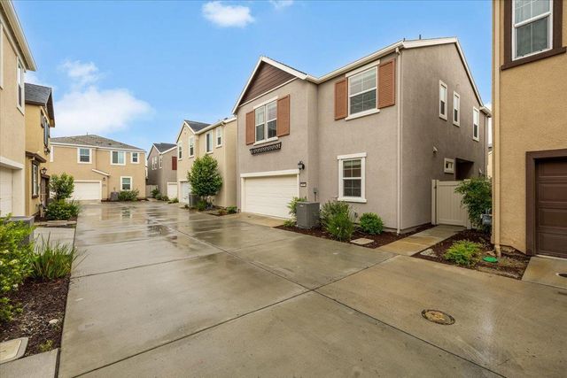 3005 Mohawk Way, Roseville, CA 95747