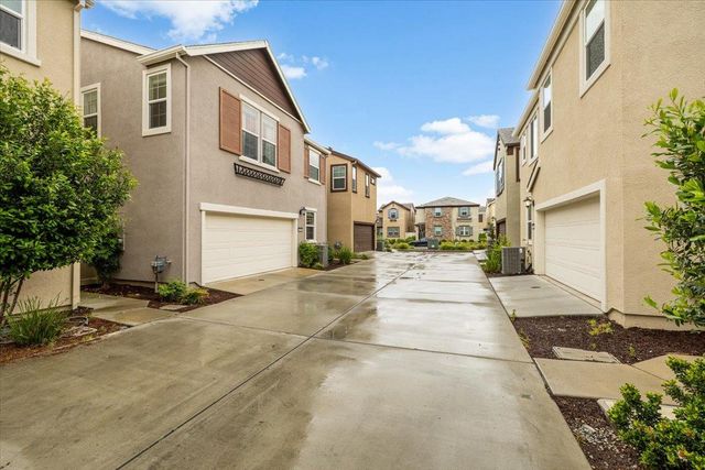 3005 Mohawk Way, Roseville, CA 95747