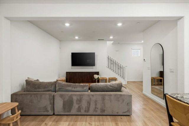 3005 Mohawk Way, Roseville, CA 95747