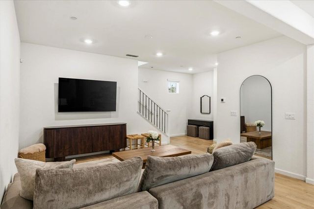 3005 Mohawk Way, Roseville, CA 95747