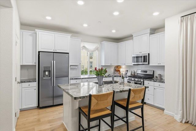 3005 Mohawk Way, Roseville, CA 95747