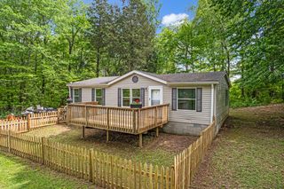 835 Harris Rd, Dickson, TN 37055
