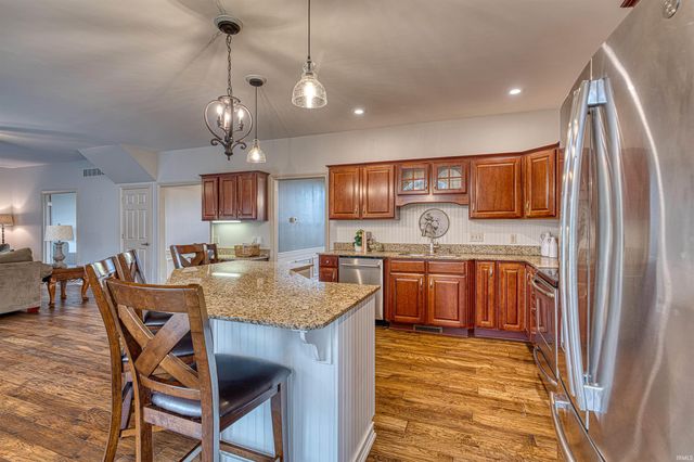 2211 Kenyon Ridge Court, Newburgh, IN 47630